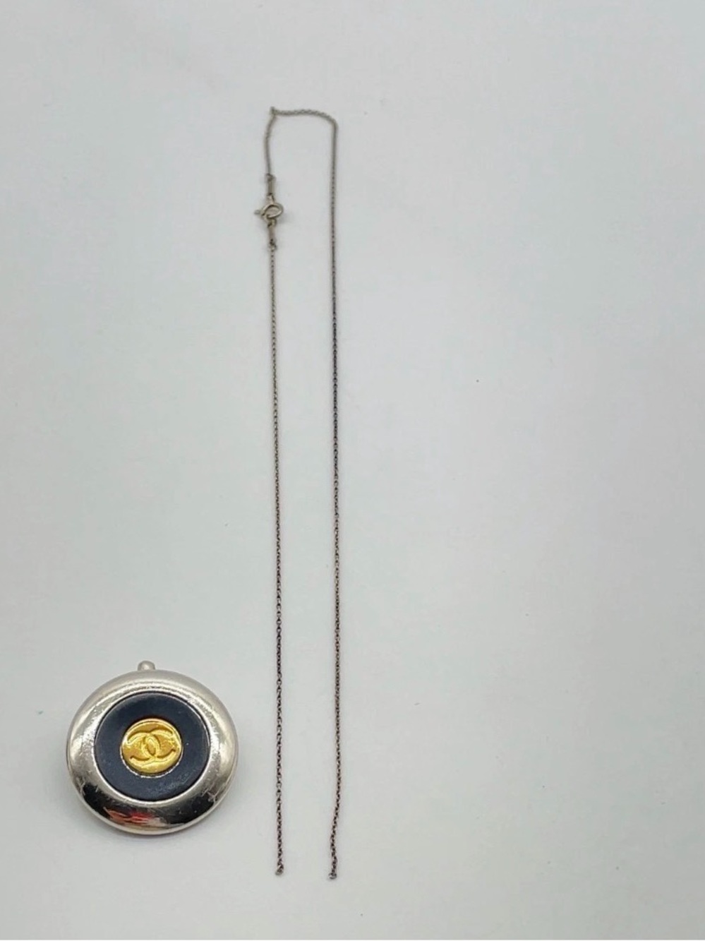2004 Vintage CHANEL CC Record Necklace - Picture 2 of 8